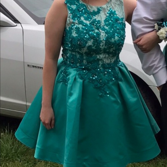 Prom Dress - Picture 1 of 3